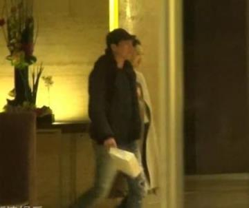 林更新疑曝新恋情，女友竟和王丽坤有几分相似