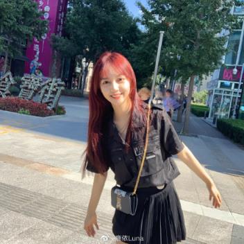 吴亦凡女友身份,和吴磊、宋祖儿是同班