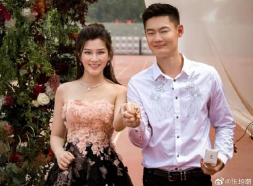 张培萌求婚张漠寒,场面特别温馨及浪漫