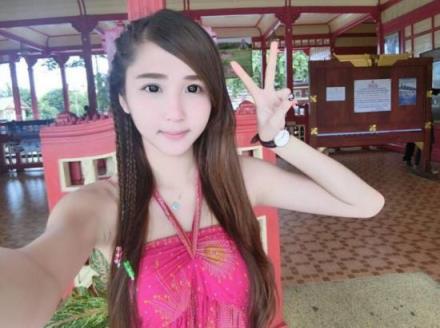 美女被吸,女人都喜欢被搭讪!