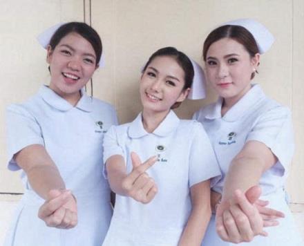 交个护士女友的方法,来表达自己的心意吧!