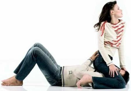 男女夫妻生活姿势全集展示 这些姿势教你如何舒