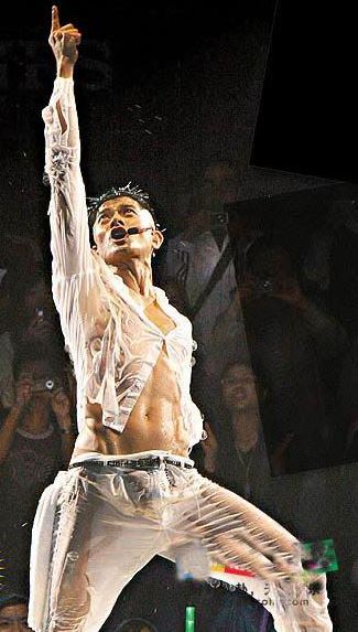 郭富城湿身演唱会 尺度之大令人瞠目结舌