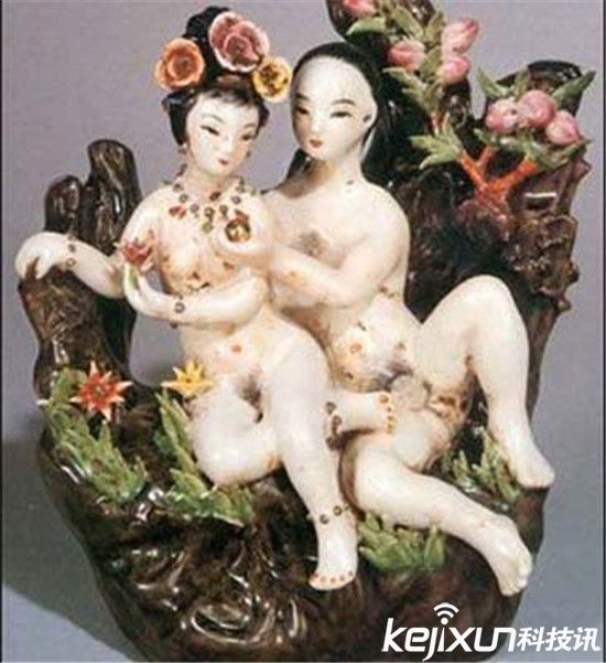日本春宫图全方位解析性姿势 令人震撼的女女活春宫