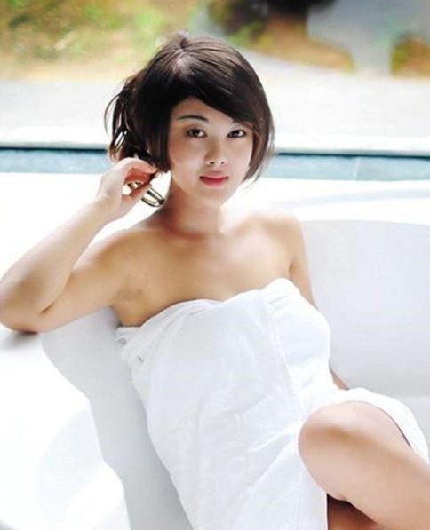 模特傲蕾人体艺术照片曝光 傲蕾格格为艺术献