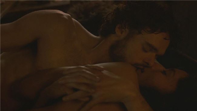 《权力的游戏》第一至五季所有露点图片及视频时间整理