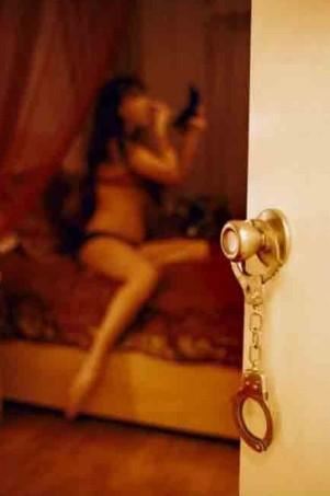 图片揭秘日本SM俱乐部 疯狂情色SM器具一应俱全