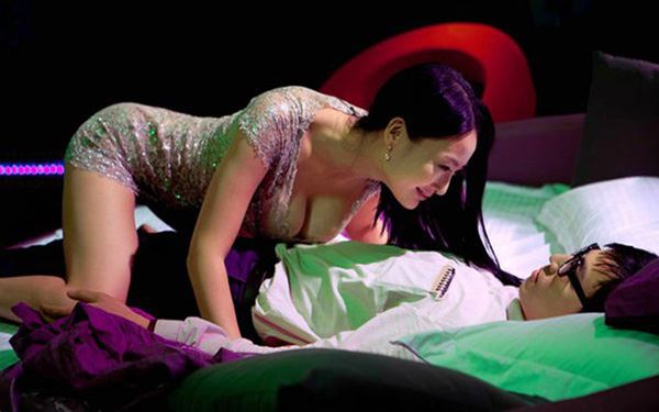 文咏珊《一路向西》高清剧照 尺度大到惊人