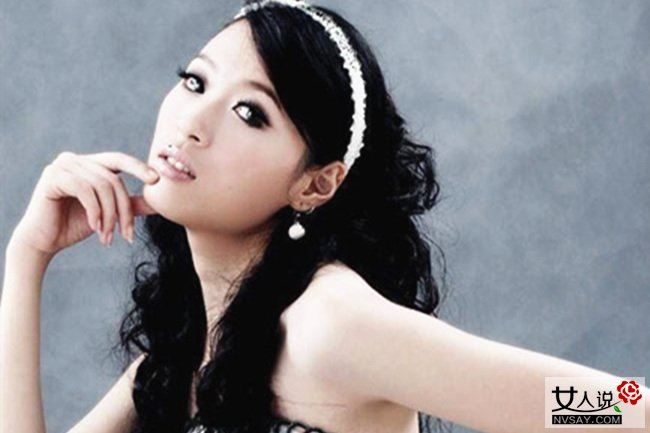 川大校花门吴藏雨大尺度 带情趣用品上课照片被外泄