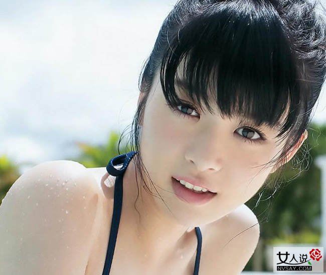 费沁源黑历史 深扒00后美少女与费玉清暧昧不清的师生情