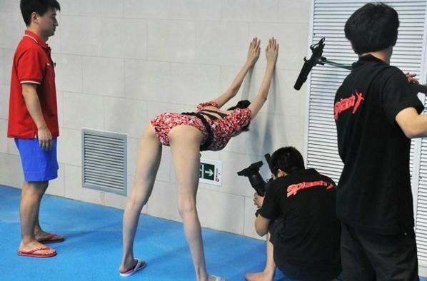 刘雨欣走光、露点镜头全集