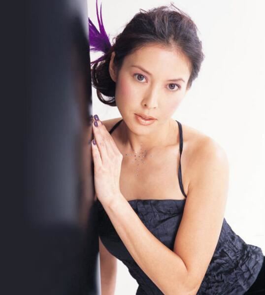 李婉华三级作品系列汇总 如今客串电视剧风韵犹存