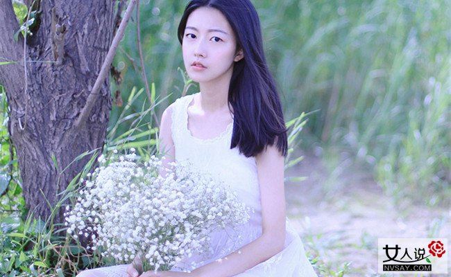 好色的女老师 在陌生男引诱下我无法自拔