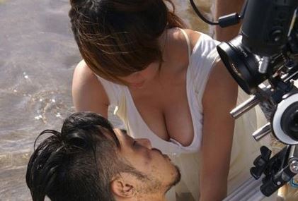 郭书瑶照片 郭书瑶胸围照片婐体