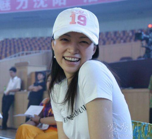 董卿背后是哪个高管撑腰 董卿被6人睡图片怎么回事?