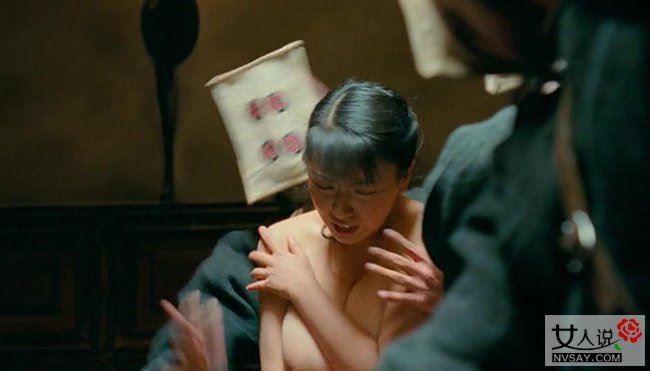 【图】赵铭胸围多大 为获上镜机会她竟用硕大的奶子给导演乳交