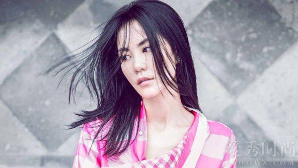 林忆莲女儿掌掴同学黑点多 被王菲女儿窦靖童秒成渣