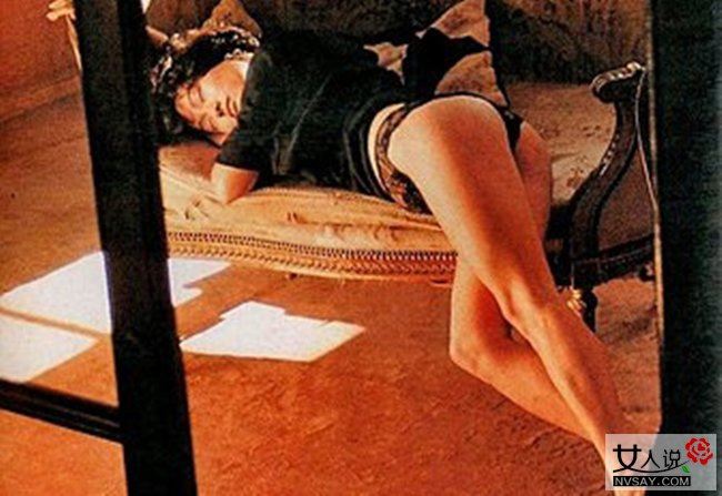 【图】惠英红三级照曝光 武打女星旧照曝光表情销魂露双峰