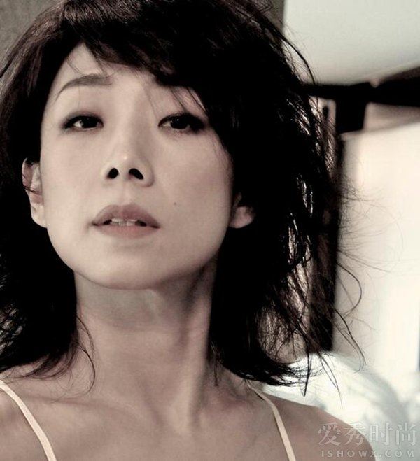 林忆莲女儿掌掴同学黑点多 被王菲女儿窦靖童秒成渣