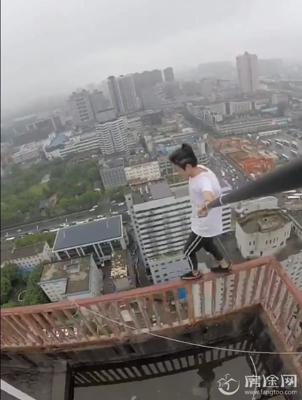 吴咏宁死了短视频平台微博帐号更新停止在了11月8号 极限运动第一人吴咏宁失