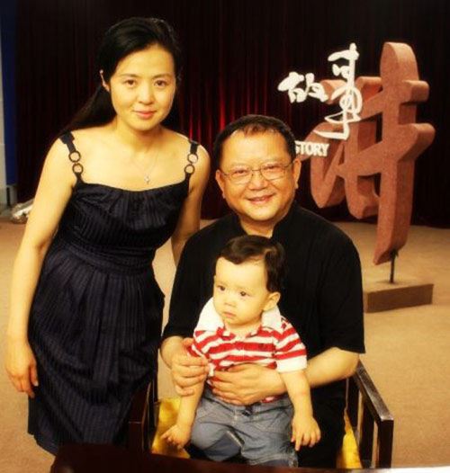【图】郑艳东个人资料介绍 五岁儿子首次曝光