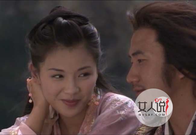 曝著名人妻陪睡制片人 还与已婚男星野外激情画面污炸天