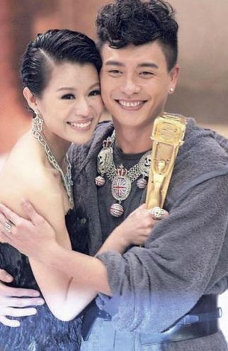 黄宗泽吻戏全集 黄宗泽钟嘉欣吻戏