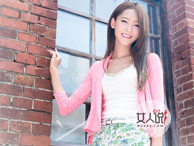 杏花村的女人 风流的寡妇要我帮她去花园浇水