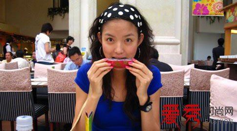 张梓琳素颜照片 张梓琳的生活照片对比图