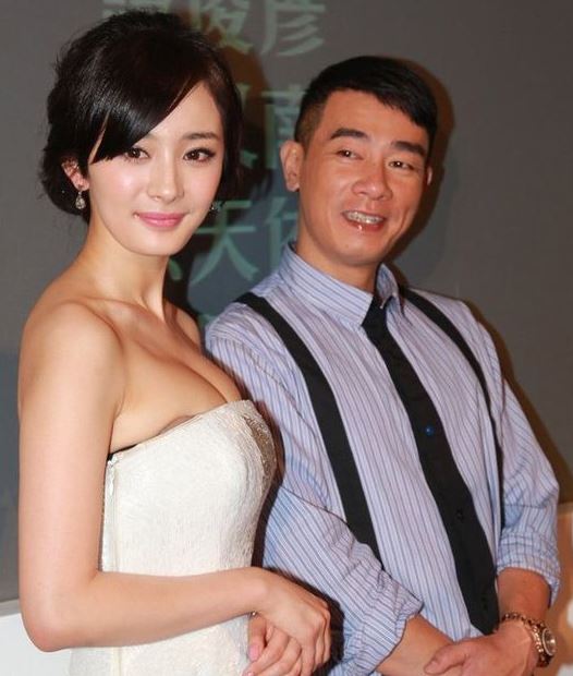 杨幂走光照及丝袜照大曝光
