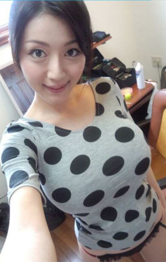 市来美保的胸是真的吗|是假的吧 市来美保隆胸前后对比照