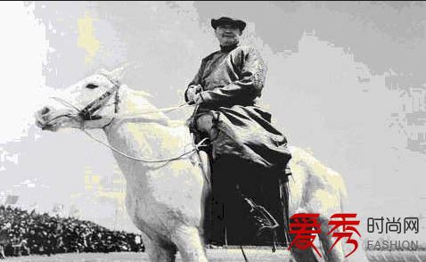 蒙古王乌兰夫八个子女现状 起底家族背景