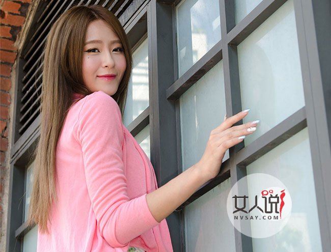 色姐姐 午休时偷偷爬上床想要借用我身体学生物课