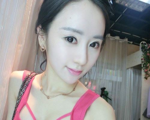 网络红人程琳所有照片 其被吸奶真相大曝光