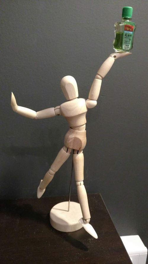 滴风油精视频疯传 风油精滴在下体女豆豆上感受体验