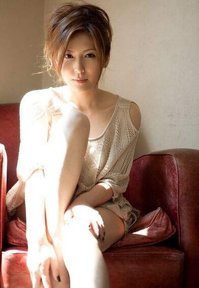 日本女优新庄小雪档案资料 最受欢迎女优排行榜