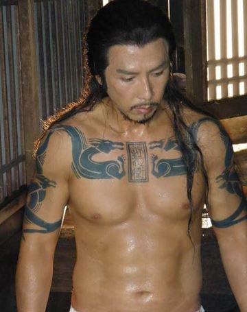 甄子丹肌肉照 甄子丹肌肉怎么练的