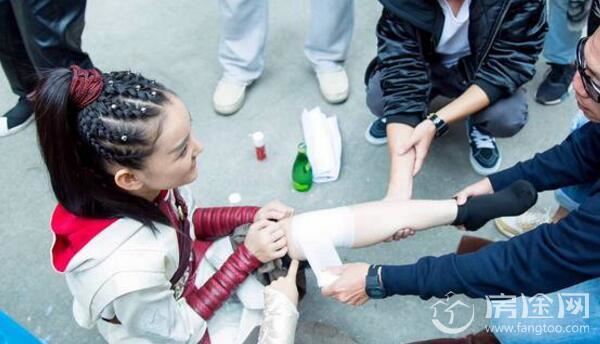 蒋依依骨裂仍拒用替身 蒋依依个人资料背景父母是明星吗