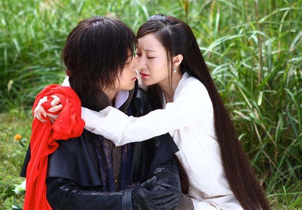 钱泳辰舒畅吻戏桥段 钱泳辰吻戏床戏盘点