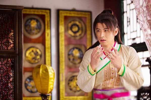 钱泳辰舒畅吻戏桥段 钱泳辰吻戏床戏盘点