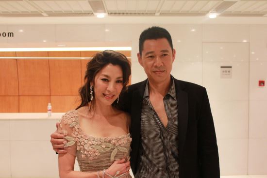 张丰毅老婆霍凡资料照片曝光 揭秘张丰毅为何缺