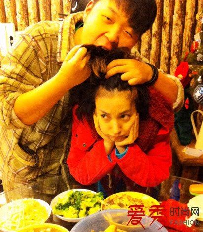 吴昕素颜照片 女主播吴昕的生活素颜照对比