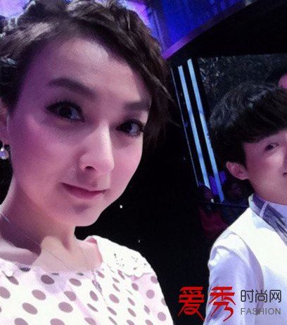 吴昕素颜照片 女主播吴昕的生活素颜照对比