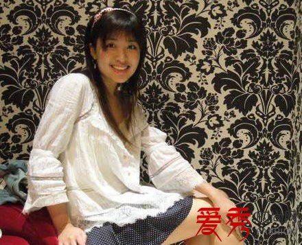 张茆素颜照片 倪震女友张茆的生活照片