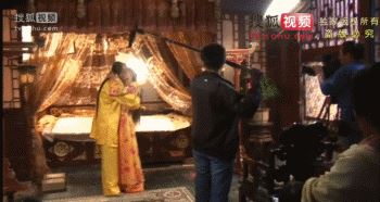 偶像剧的吻戏和床戏竟是这样拍出来的！