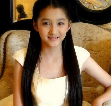 【图】一仆二主关晓彤饰演的哪角色 被曝家世背景甚是显赫？