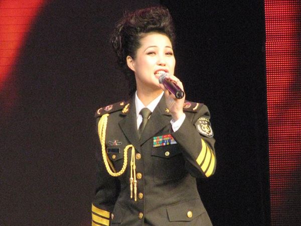 梦鸽个人资料背景 揭李天一搞过梦鸽图真相