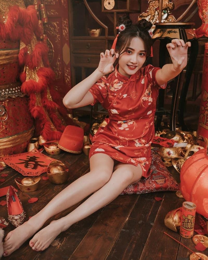 陈语谦、梓梓董梓甯、张舒晴、周甄娜一次满足！盘点多位”旗袍”辣妹子
