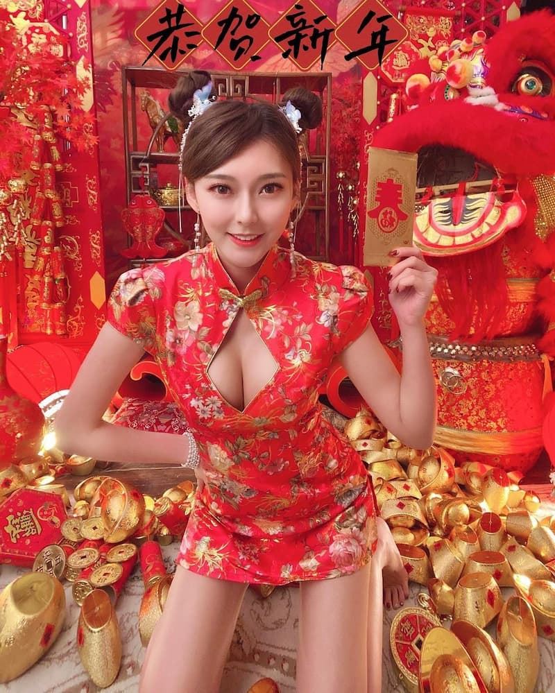 陈语谦、梓梓董梓甯、张舒晴、周甄娜一次满足！盘点多位”旗袍”辣妹子