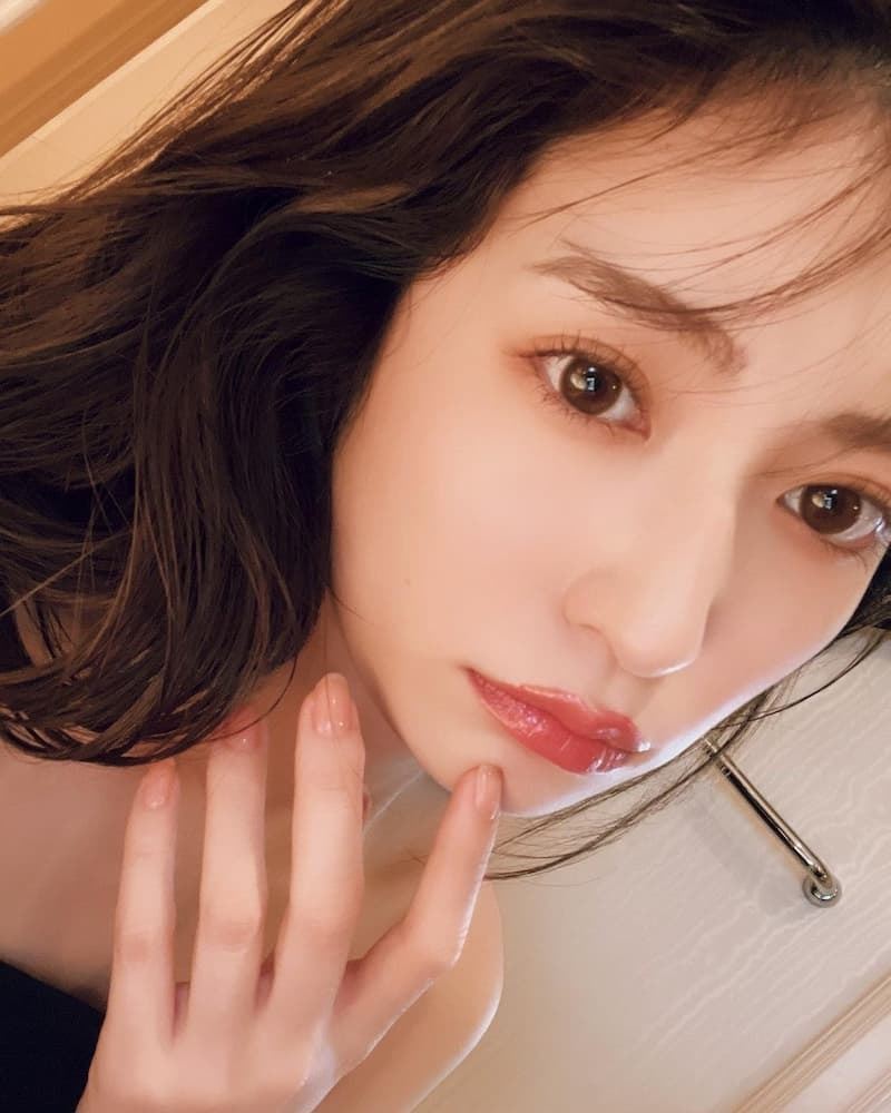 吉田朱里示范”美熊按摩” 网友:一分钟我看了一天